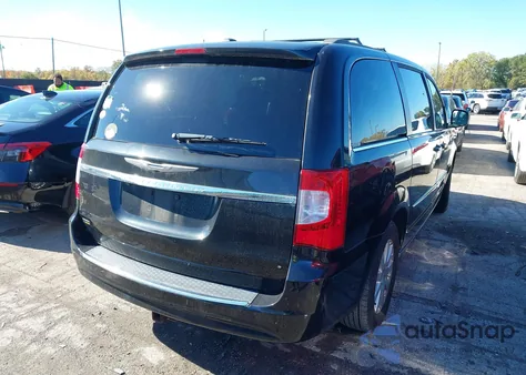 2015 Chrysler Town & Country Touring from USA, damaged, VIN 2C4RC1BG4FR553358